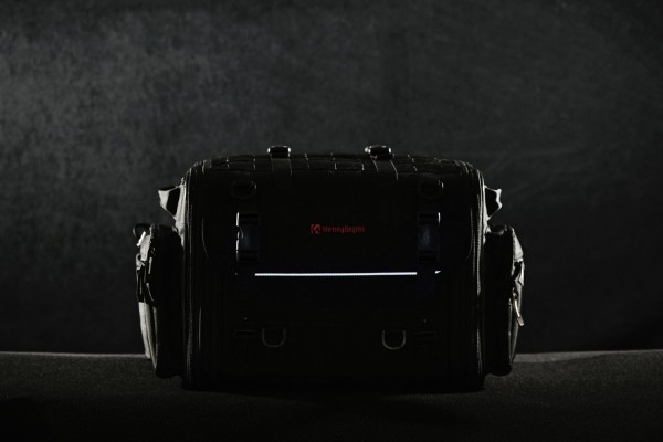 HenlyBegins Satteltasche 44-60 Liter schwarz...