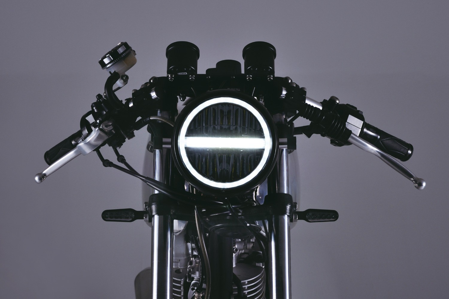 Motorrad Scheinwerfer 5 3/4 chrom