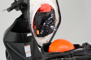 Under-seat storage pocket medium 2