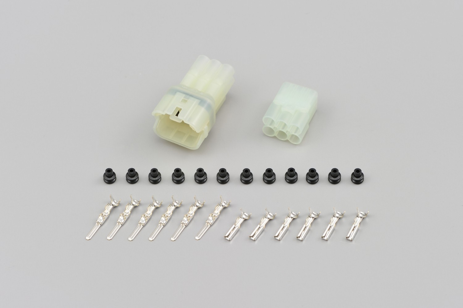 thumbnail image 2 of 2Limited Carparts 2 Pin Waterproof Electrical Connector - H Car Male Connector 4mm Pitch 2 of 4