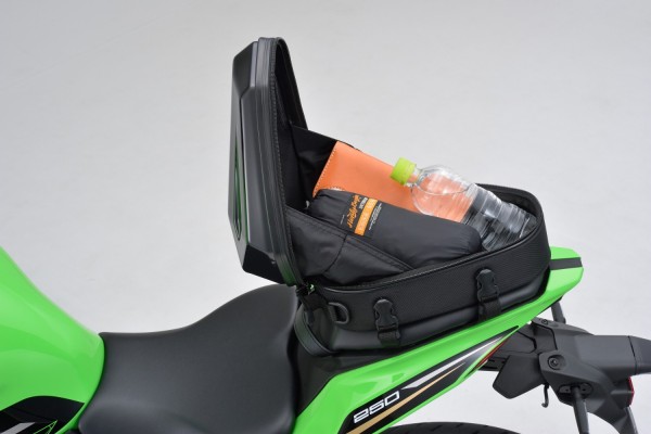 HenlyBegins seatbag 5.5 liter black DH-747