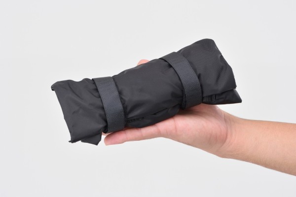 Cargo net 300x300 black with pouch