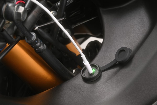 USB Type-C Cowl Fairing Mount ø20mm