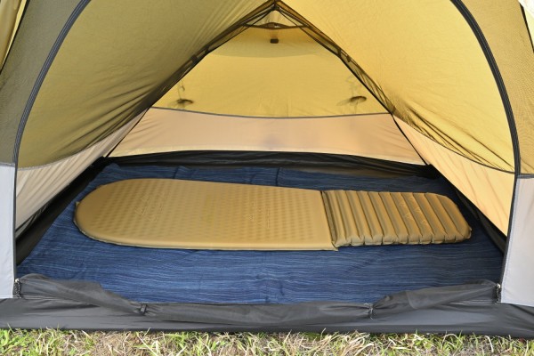 Inflatable mat 53x183x3.5cm with detachable...