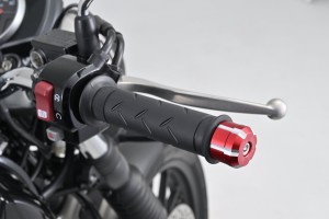 "W" Handlebar ends CNC red anodized 14-19mm 2
