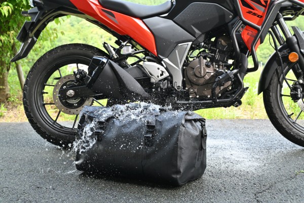 HenlyBegins Satteltasche 40 Liter schwarz...