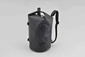 HenlyBegins Satteltasche Rucksack 30 Liter schwarz DH-766...