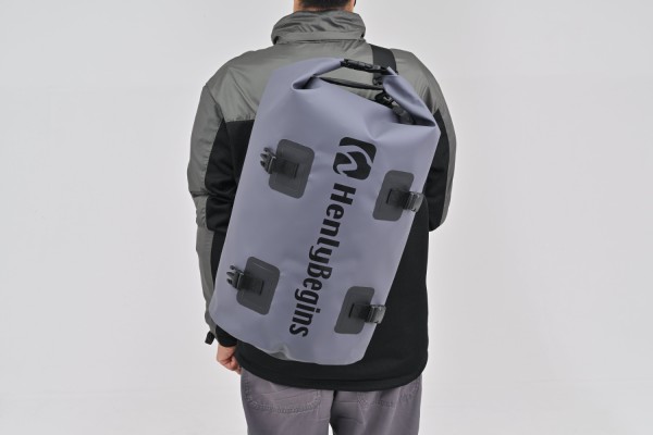 HenlyBegins Satteltasche Rucksack 30 Liter grau...