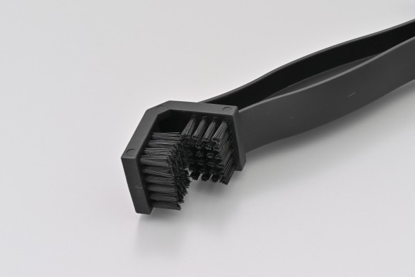 Motorcycle chain brush L-shaped