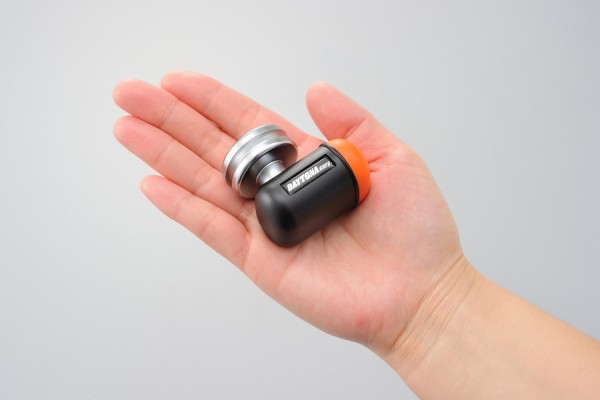 "STRONGER LOCK" Compact disc lock