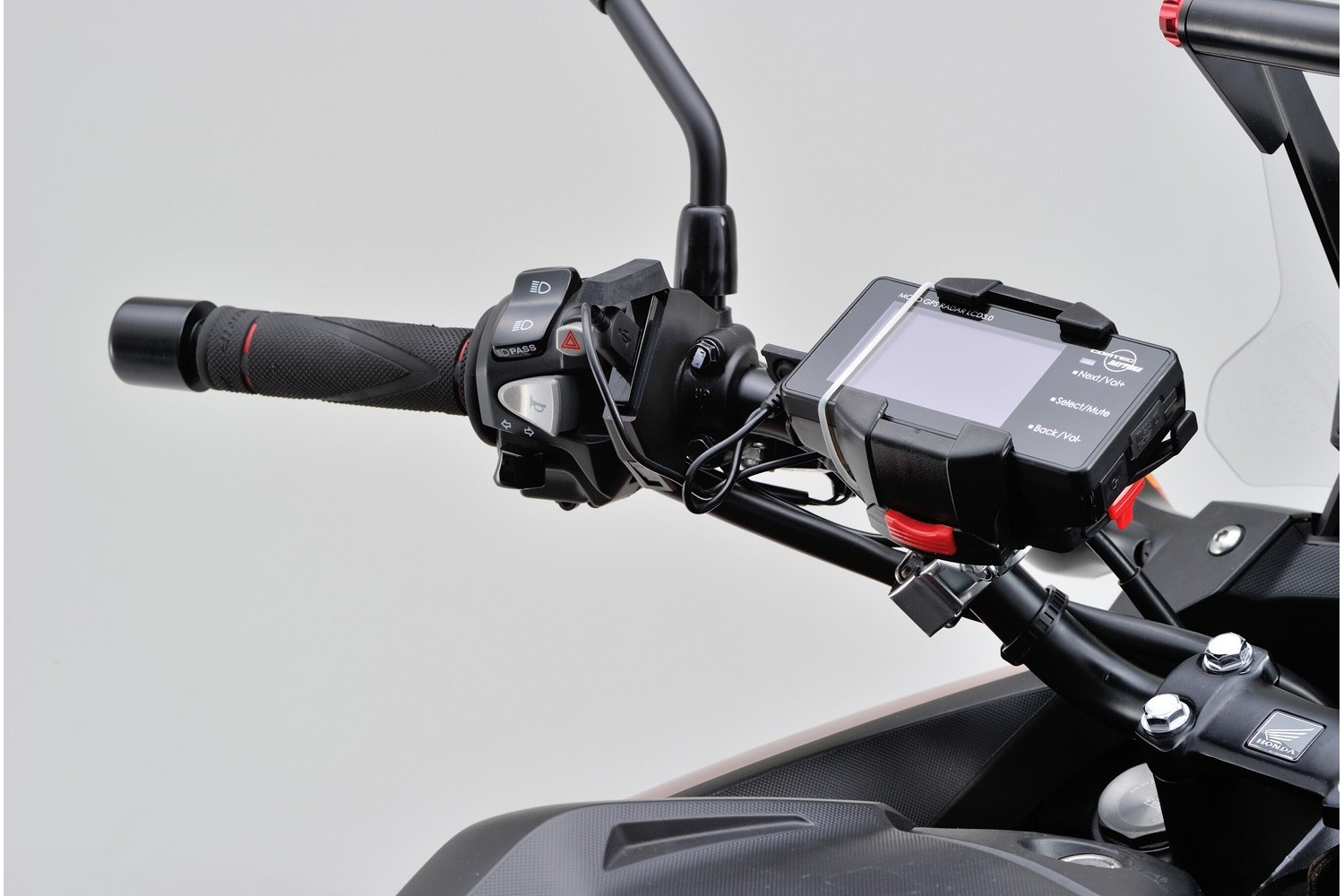 Stromversorgung USB SLIM 1x USB f. Motorrad Lenker - Daytona Europe