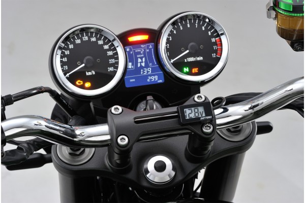 Universal LCD Volt Meter