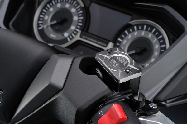 Master cylinder square cap for HONDA (B) dual anodized silver black